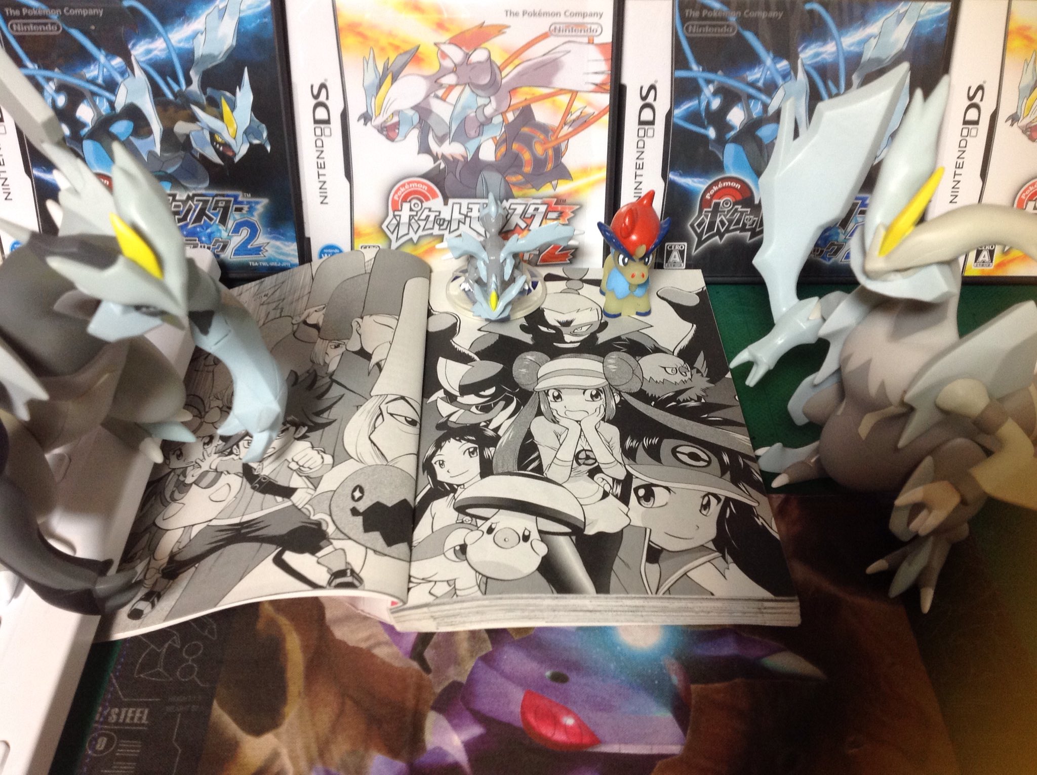 日下 秀憲 O そんなわけで ポケットモンスターspecial第十一章b2w2編 は サンデーうぇぶり にてキラキラ連載中 完全無料のweb漫画 これも年続く歴史の一部です ぜひぜひ見てね ポケスペ ポケスペ周年 T Co Ja75nxyvrq 日下 秀憲 O そんなわけで ポケットモンスターspecial第十一章b2w2編 は サンデーうぇぶり にてキラキラ連載中 完全無料のweb漫画 これも年続く歴史の一部です ぜひぜひ見てね ポケスペ ポケスペ周年 T Co Ja75nxyvrq