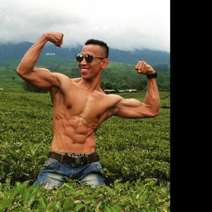firman_051190's tweet photo. Come hangout with me > @gsmgym on #BIGOLIVE. https://t.co/gktHxATMQ4 https://t.co/xneeWDGVwl