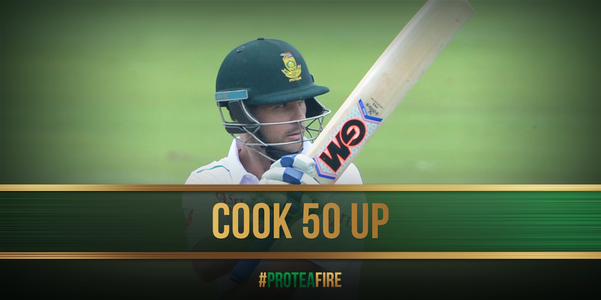 Big round of applause as @stephen_cook91 brings up his 2nd Test half-century! SA 89/0 #ProteaFire #SAvSL #SunfoilTest