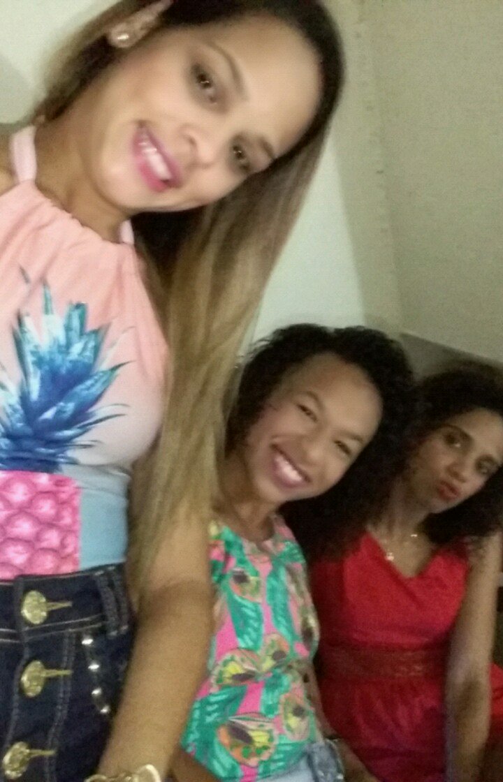 soaarescamilla's tweet photo. Ainda sobre o Natal, coisas chatas da minha vida eu amo vocês 😻❤
#prasempre #brigo #amo #ecuido
@thaiseisabella1 @Adriane_santoos https://t.co/EeJc7xjBNH