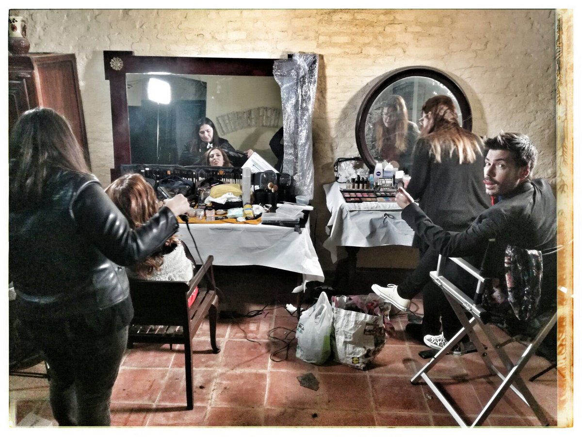 adirecto's tweet photo. La que vamos a liar  #ADfiesta32 #findeaño jueves 29, 22,20h @canalsur @_ManuSanchez_ @JoanaJimenez_ @LGallegoOficial coro @rociodetriana https://t.co/PDaoKdvZ22