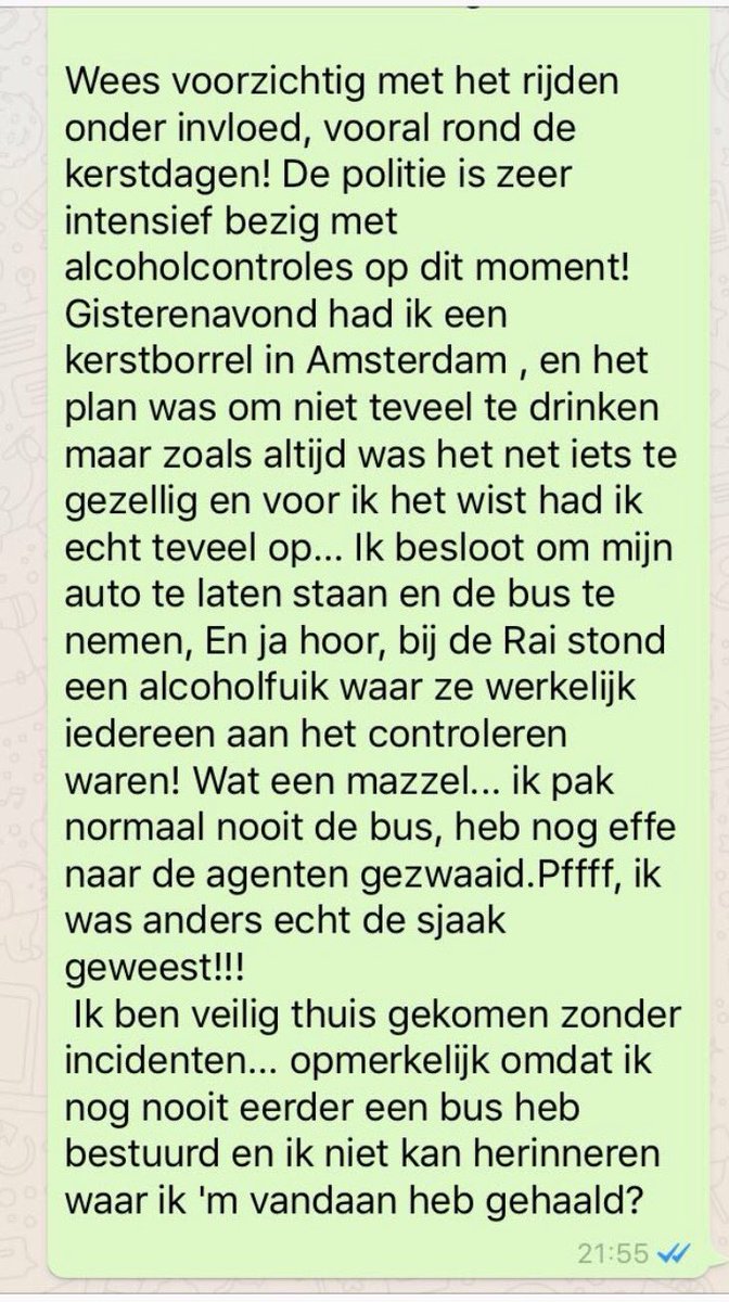 Je kunt ook gewoon bij de staatsie blijven slapen. 

Fijne kerstdagen !