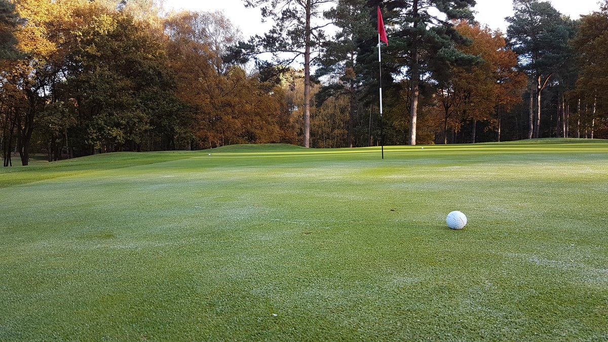 SuniceGolfEU's tweet photo. After too much turkey &amp; Christmas pudding. We've layered up &amp; headed out on the golf course. Anyone joining us today? #BoxingDay #Golf https://t.co/ZgidkS1GcE