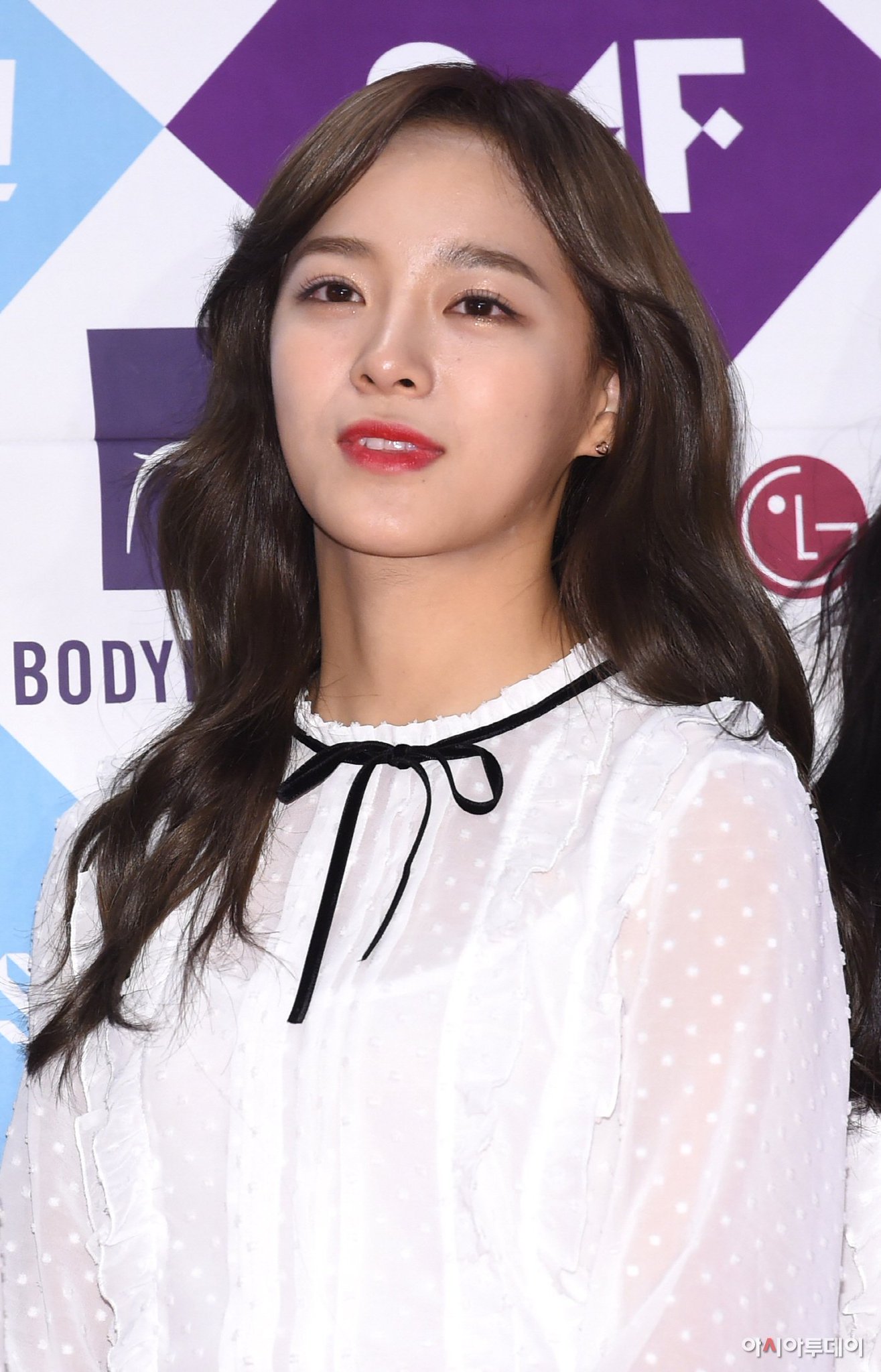 kim se jeong on twitter press 161226 red kim se jeong on twitter press 161226 red
