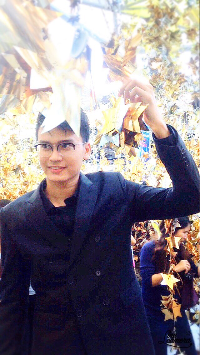 souwarot's tweet photo. #ร้อยดาวให้ครบล้าน
#letsgivegood
#themallbangkapi
#TanontChumroen
#tanont916 https://t.co/m2xbcMN9t6