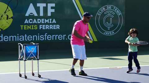 ferreracademy's tweet image. Exclusive &amp;amp; Individual training for children at #FerrerTennisAcademy. #AnnualProgram #Babolat #Lotto #Peumovil