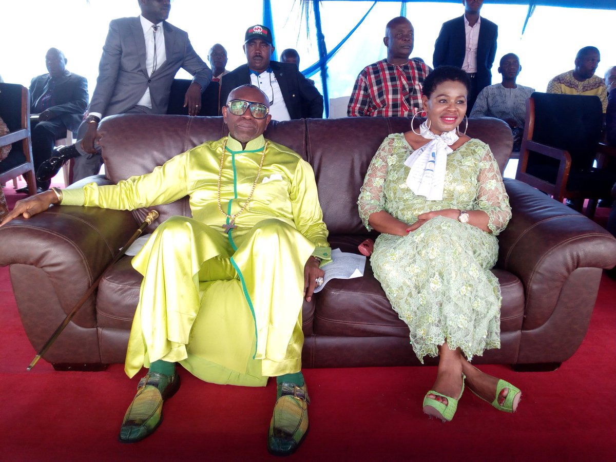 wlbcigc's tweet photo. The people behind the vision, Papa and Mama Ayo Oritsejafor
#PovertyReduction2016 #WLBC #OritsejaforGiveaway https://t.co/yXqd7DAnYn