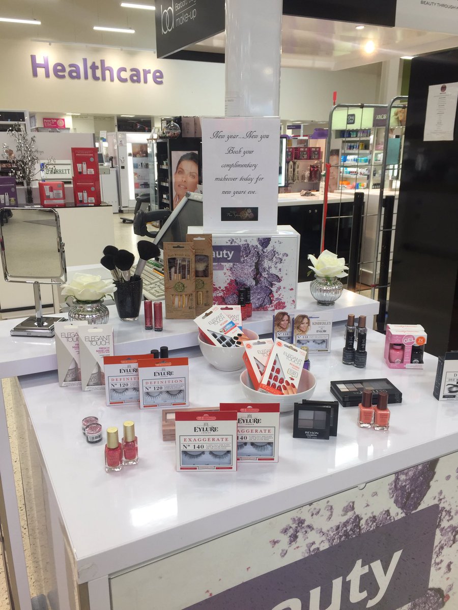 CharrCox's tweet photo. Visit Tesco Dudley today and book your complimentary makeover for New Year's Eve @CornsJacqui @lisarowe28 #NewYearsEve https://t.co/RU8H120OYe