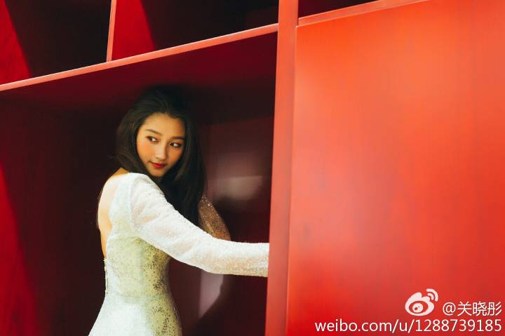 7_ELINA_M's tweet photo. 谢谢昨晚的一切 谢谢到场支持我的老师和学妹还有潘玮柏哥哥 谢谢所有幕后工作人员 谢谢你们❤谢谢爸爸妈妈的话我偷偷去说
照片太多 以后慢慢发 这是我精简出来配上强迫症的摆位
圣诞快乐 你快乐吗😵😵 https://t.co/ZQaWIlbuwi