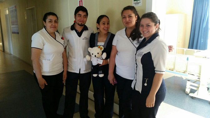 alumniUANDES's tweet photo. Pamela Karkling (ENF 98) experiencia en el área docente. https://t.co/JU1qHtjV4r. #ENFERMERIA #UANDES #ENFERMERIAUANDES #alumniUANDES https://t.co/96iuYnYwqW
