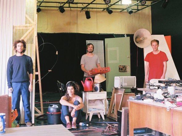 EspacioMatta's tweet photo. [CIRCO CONTEMPORÁNEO] @EspacioMatta presenta "Ni desnudo ni bajando la escalera". 28 y 29 de diciembre 20:30h. 👉🏽https://t.co/ReZfZqbLSU https://t.co/k7u7kNzgKS