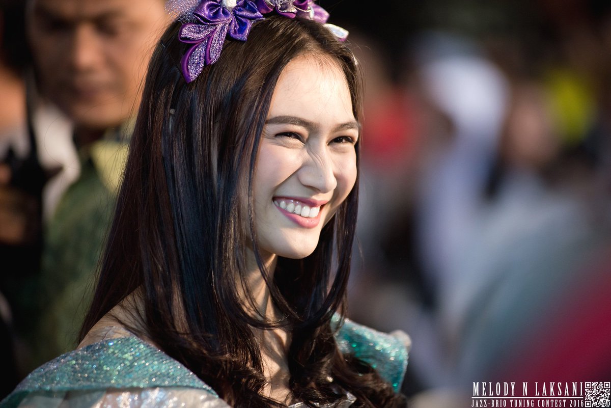 Makna single Beginner bagi Melody adalah meskipun kita seorang pemula, namun kita dituntut utk tidak takut pada apapun yg menghalangi kita.