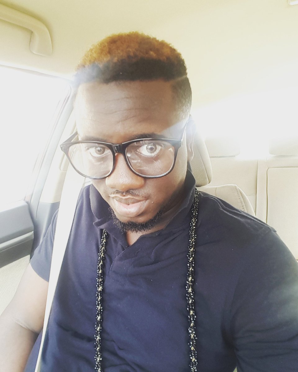 IfeanyiAbraham's tweet photo. 4 days with @dapmod at the #calabarcarnival 2016 loading..Just took delivery of 4 different #fun #style shades😀. #VeryFewFreshmen https://t.co/Ho1ABB7BF0