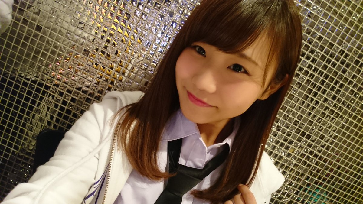 sawa_marpeko's tweet photo. 2016/12/26
B-THREE
蝶と薔薇
前物販だけでしたかパピロジェには年末の挨拶できてよかったです!
#SAORI
#RUMIKA
#NIIMA
#SHION https://t.co/5GNu9qIoEn