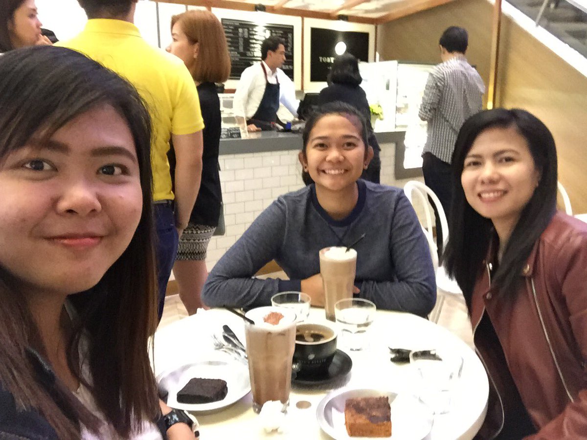 raaachenesz's tweet photo. Movie conference at Toby's Estate after watching #SavingSally lol @heyz_b @ishtine18 https://t.co/eyyN106g8n