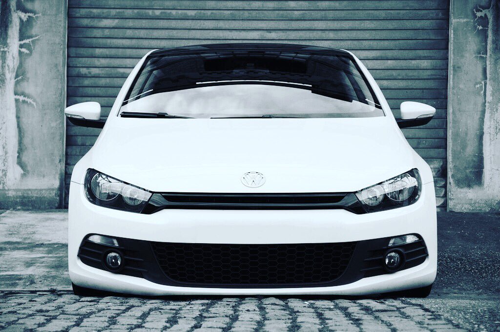 sacustomsmag's tweet photo. On the floor #shell #bathe #wash #vw #vwscirocco #miniwash #white #slammed #stance #stancenation #stanced #sacustoms https://t.co/l2msLI9pzX
