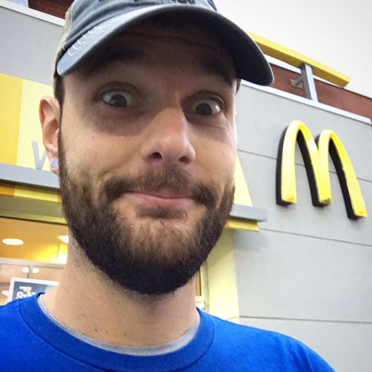 theMrFarnham's tweet image. Road trip. #crazyeyes #noselfiegame #needlessons #teacherlife