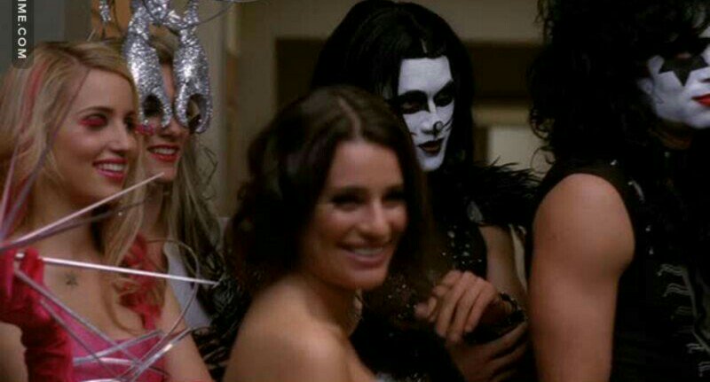 Gleeks_s2's tweet image. squad ❤