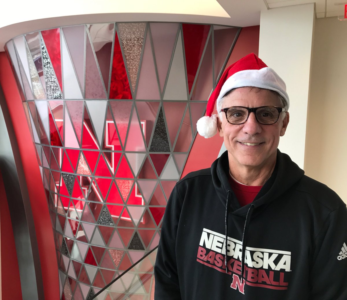HuskerMBB's tweet photo. Mo! Mo! Mo! A belated Merry Xmas and Happy Holidays to every1️⃣ - always much to be thankful for‼

#CoachMoMonday 
#Nebrasketball🌽🏀✊️ https://t.co/skAoGdfTft