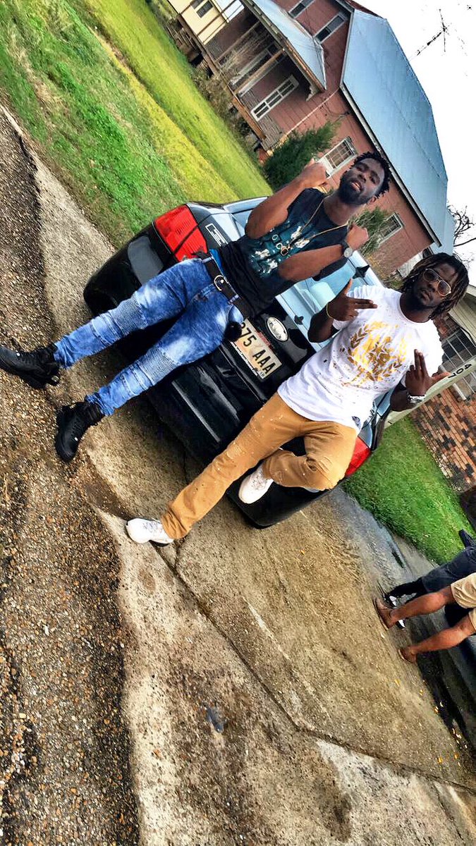 Jacolbi21's tweet photo. Like I ain't gotta hitta to the left of me🤞🏾 https://t.co/jH9wkyH8nt