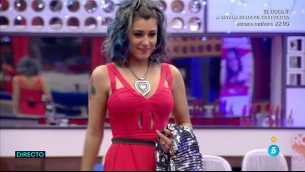 rtfav26's tweet photo. ¿A cual de las dos preferís? #BeGanadora #GHVIP5 #myhyv #YoVeoSalvame #Adara25 
RT Bea
FAV Ylenia https://t.co/JHMXdSonCH