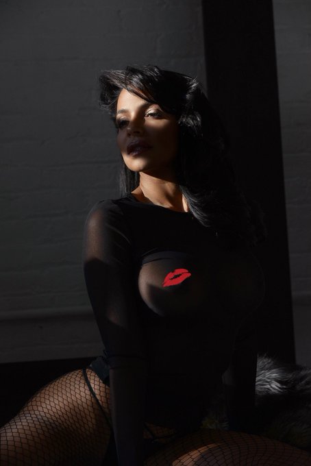 Be still....💋 https://t.co/j54sa6cY3l