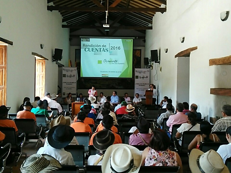 Planeacion_Ocam's tweet photo. @AdmOcamonte #CesarCastillo #OcamonteSomosTodos gran audiencia de rendición de cuentas 2016 https://t.co/O7eK3jxNEM