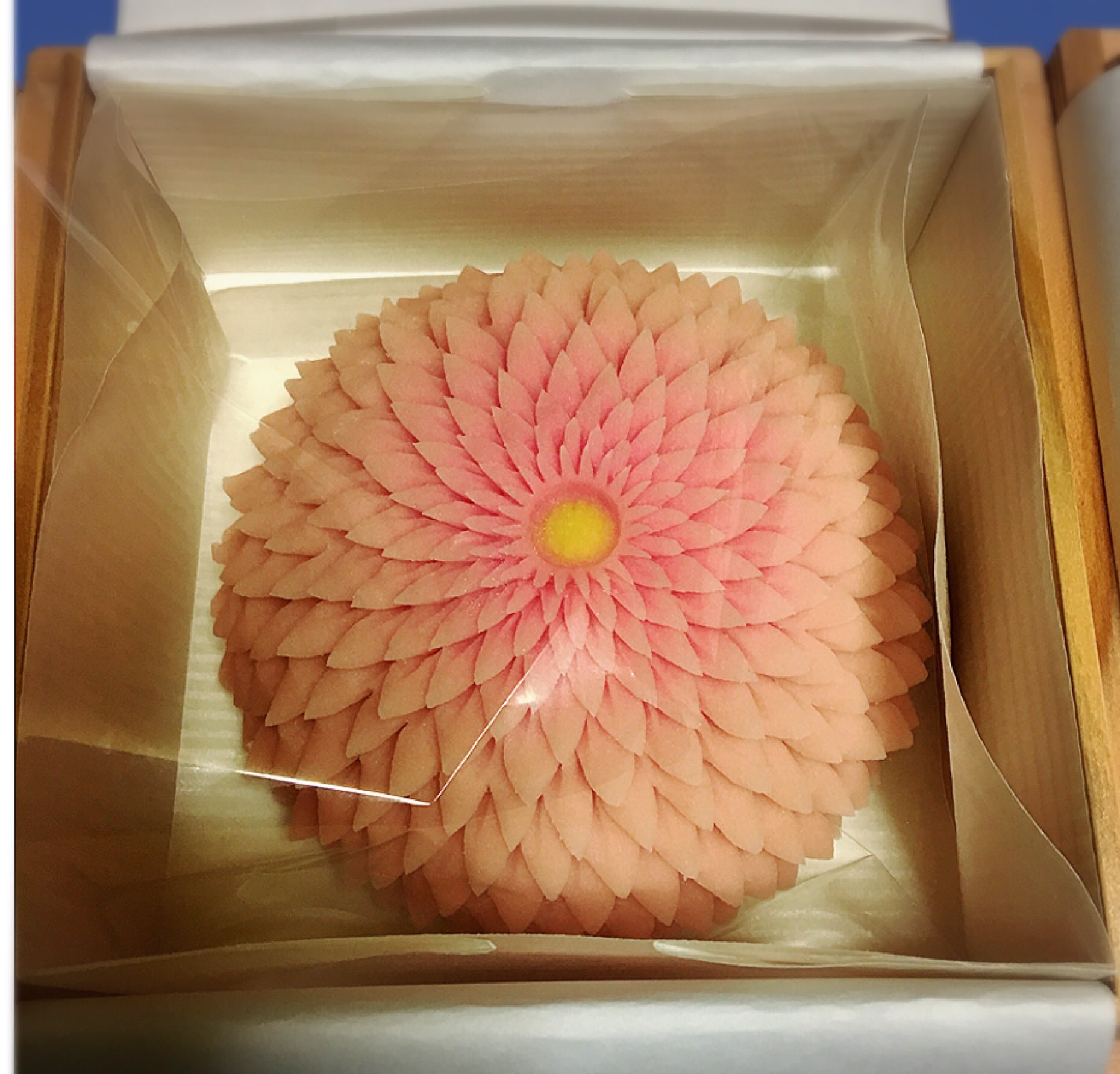 Dash チサコ Dashchisako בטוויטר 10周年のお祝いで白松がモナカの和菓子をいただきました 木箱で3段ありました 豪華すぎます 本当にありがとうございます 白松がモナカ 和菓子 Dash チサコ Dashchisako בטוויטר 10周年のお祝いで白松がモナカの和菓子をいただきました 木箱で3段ありました 豪華すぎます 本当にありがとうございます 白松がモナカ 和菓子