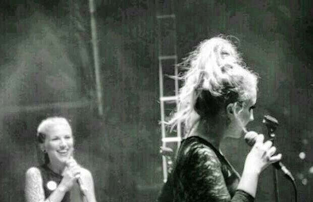 MollySil's tweet photo. Love this pic' and how Molly Tangerina is looking at me. 2016 was a great year for MV. 2017... are you ready? #music #live #concert #xmas https://t.co/2WwF6rvzK9