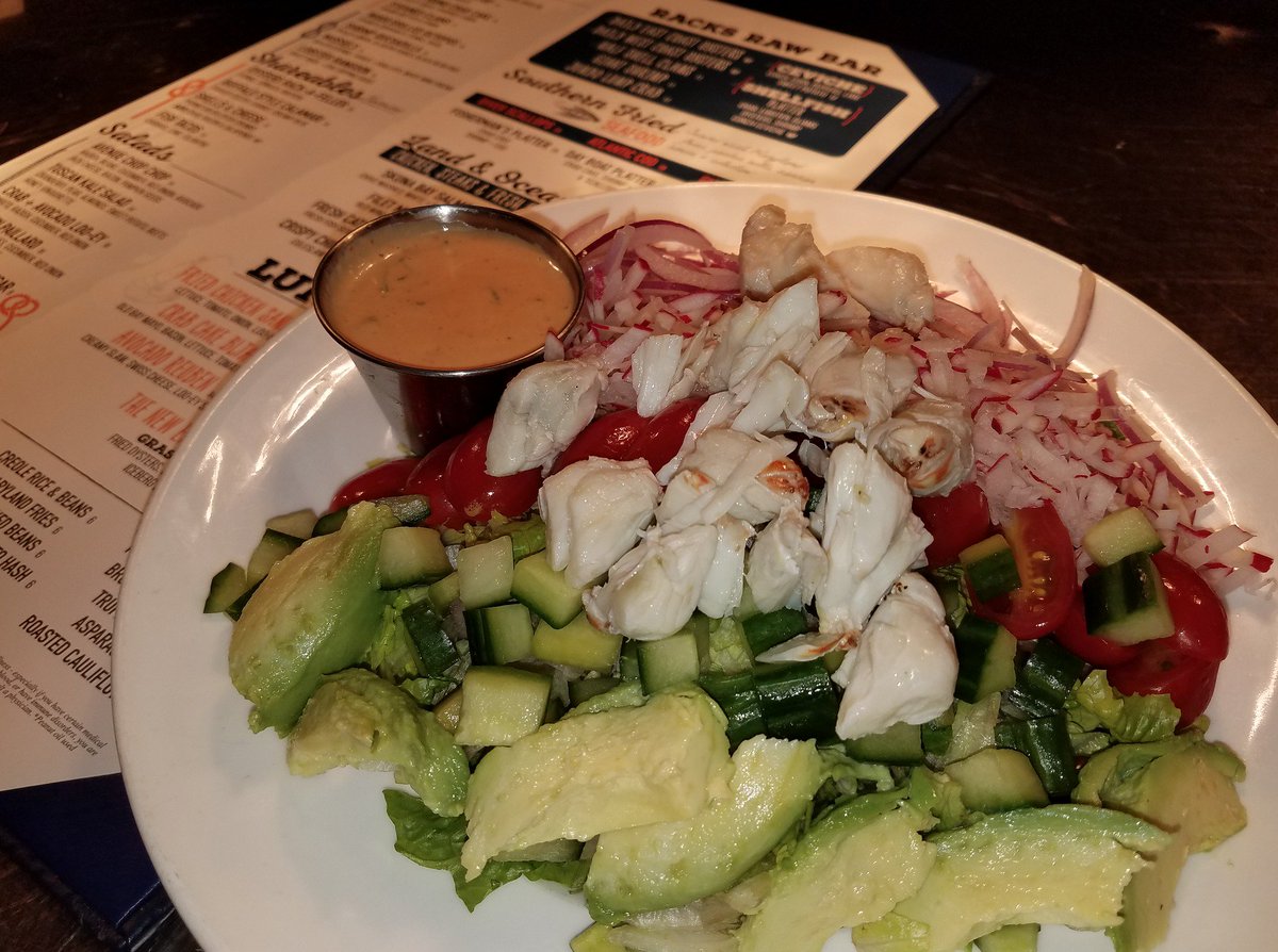 Time to enjoy a refreshing Salad from your favorite Seafood restaurant #Salad #lunchtime #holidays #happyholidays #delraybeach #crab