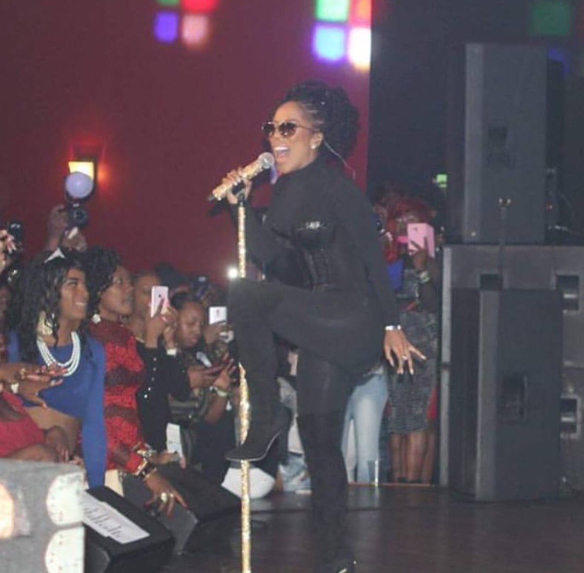 kmichelle tweet picture