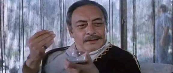 "هتعمل فيها بتحبني، هاعمل فيها بموت فيك و ربنا يديم ما بينا الاونطه."