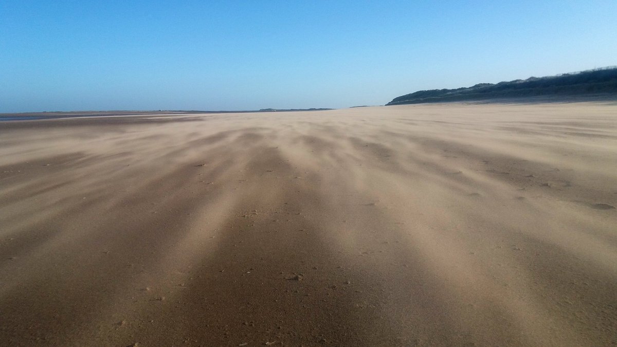 Stuphotoman's tweet photo. Simply stunning at @BrancasterNT this morning! @NorfolkCoastNT @nationaltrust @visitnorfolk #Norfolk #beach #BoxingDay #winter #freezing ❄️🎄 https://t.co/DJjwltdP2g
