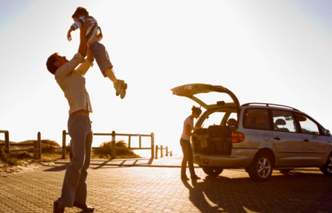 Comienzan las #vacaciones, si vas a realizar un largo trayecto en #coche, seguí los siguientes #consejos: portal.carandlife.uy/blog/353-vacac…