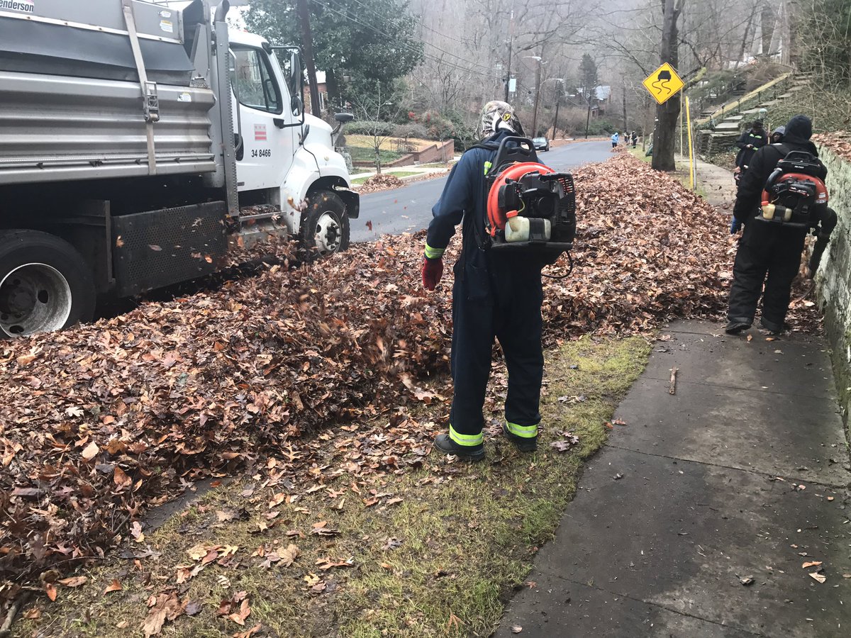 CamWash59's tweet photo. 2700 Brandywine Street NW Leaf Season Ward 3 🍁🍂 https://t.co/gtxY0VLvbc
