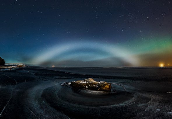 From Twitter, Phil Plait: Göran Strand (@astrofotografen) captured a VERY rare sight: a lunar fogbow! http://www.slate.com/blogs/bad_astronomy/2016/12/26/g_ran_strand_photo_of_a_very_rare_lunar_fogbow.html …