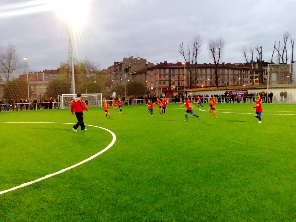 Final Benjamín Torneo "Güelito"
<a href="/AtleticodeSiero/">Atlético de Siero</a> - <a href="/Condalclub/">Condal Club</a>