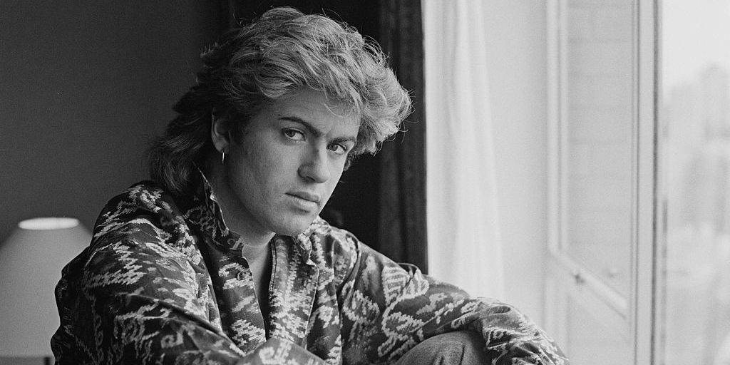 harpersbazaarus's tweet photo. Celebrities Pay Tribute to George Michael https://t.co/B3YGp2U71n https://t.co/fK7TrhZMWw