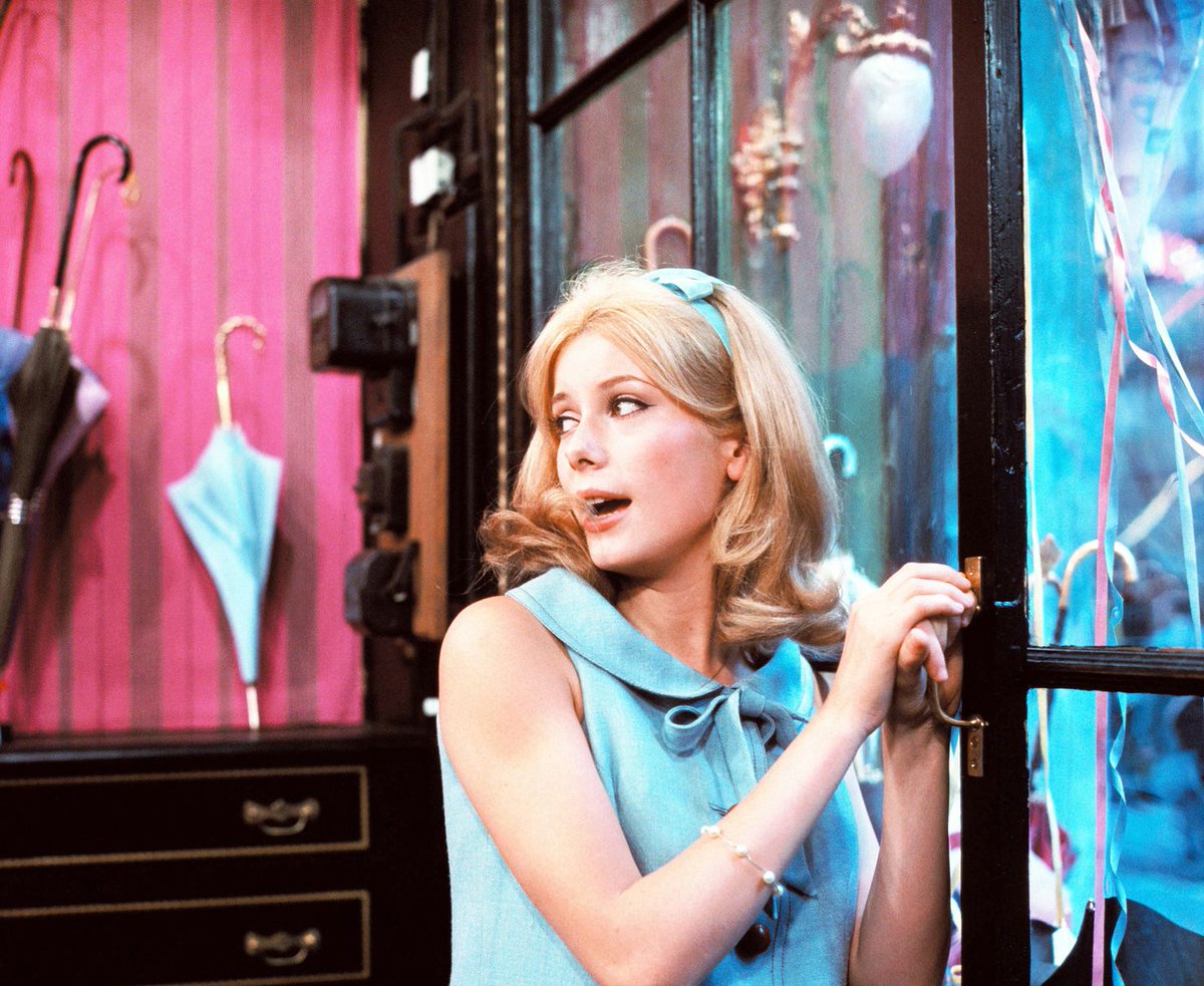 thecoolidge's tweet photo. @nytimes #CriticPick on #TheUmbrellasOfCherbourg
See it at #TheCoolidge Monday January 2
https://t.co/2qkDjP76Ms https://t.co/m2zWtYDhGN
