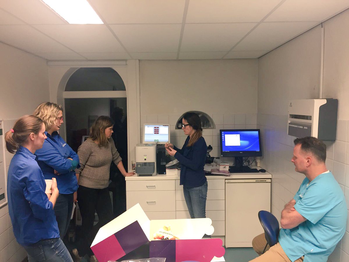 IDEXXnl's tweet photo. Dierenkliniek Taxandria heeft een mooi kerstcadeau. Ze hebben hun beperkte panel ingeruild voor alle mogelijkheden van de #CatalystOne https://t.co/C8OTtNBSyr