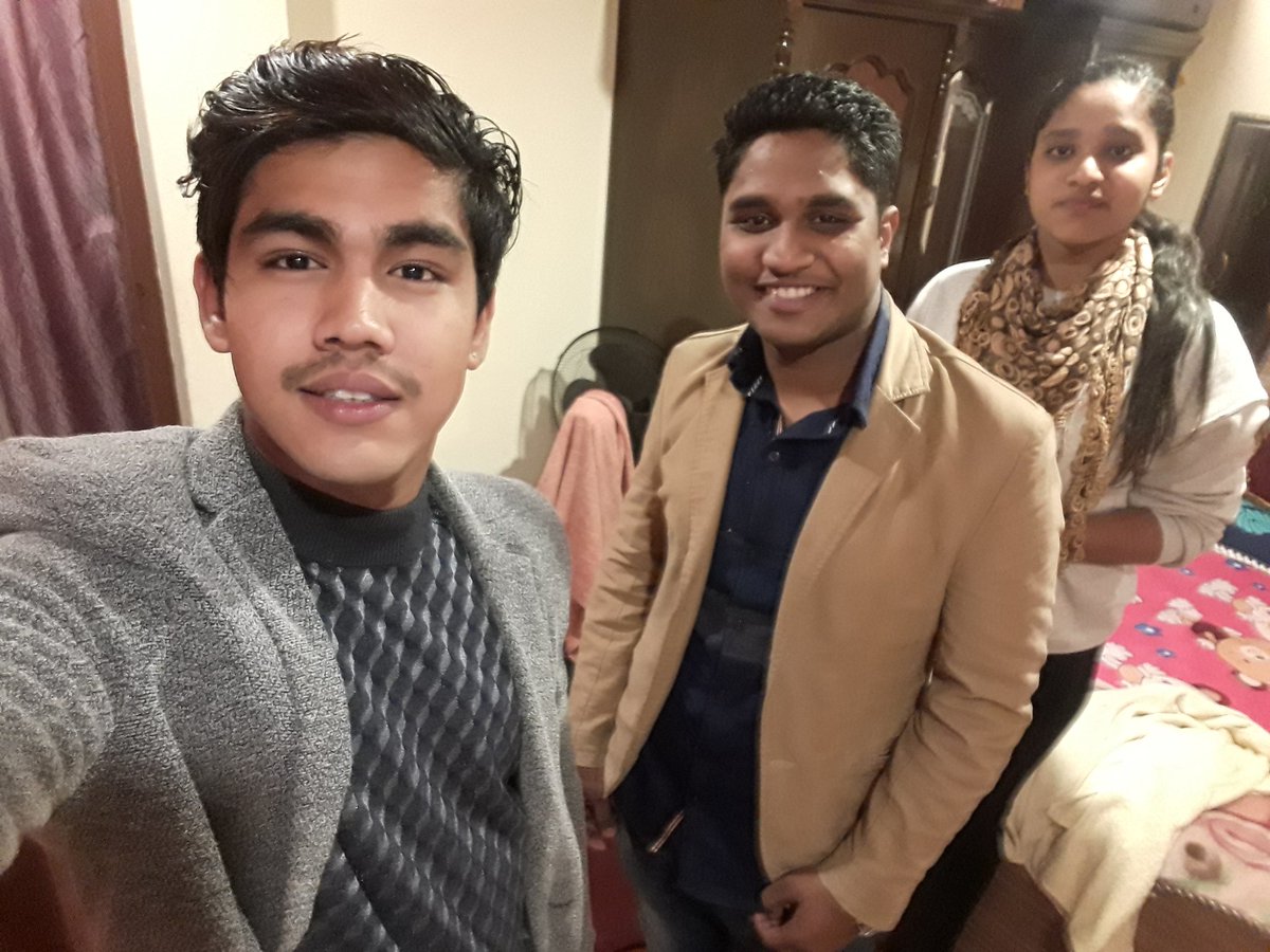 Had lots of fun...😎😋😊😉
Birthday Vives