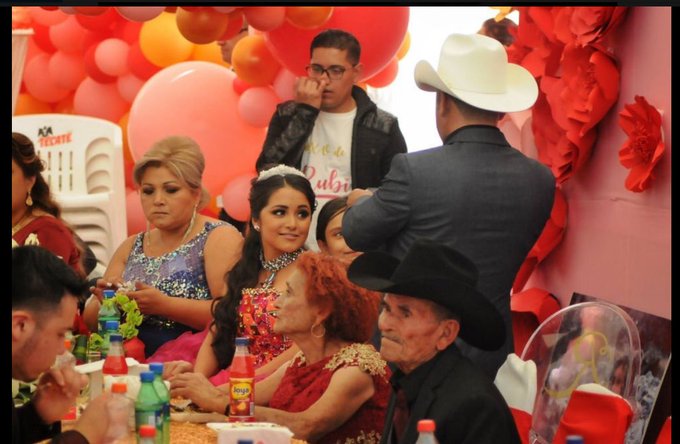 Ver imagen en Twitter Ver imagen en Twitter