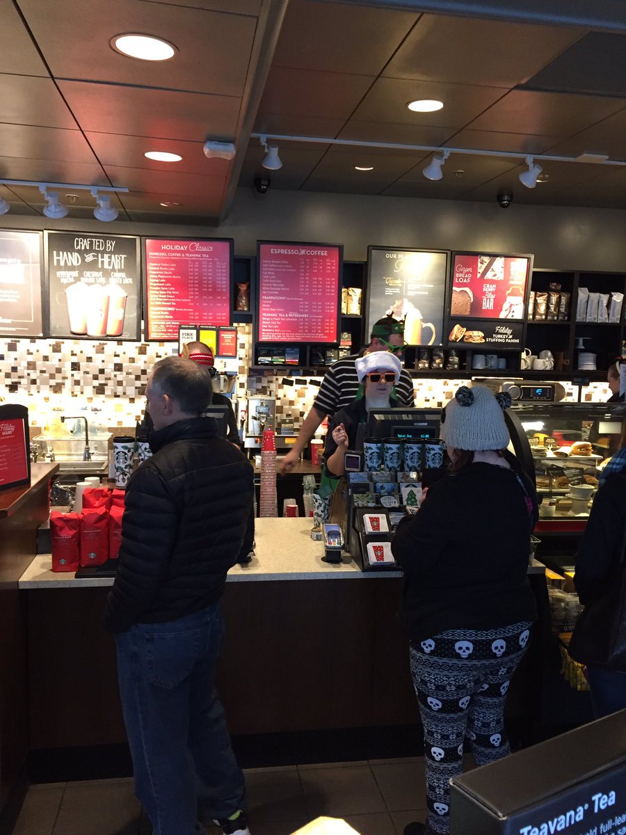 Thank You team UD for an amazing Cheer Party✋✋✋<a href="/amy_tingler/">Amy Tingler</a> @sgarcia_sbx #CheerEvent