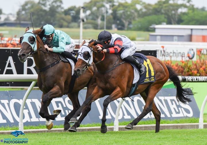 auracinginsider's tweet photo. Great shot of two quality riders with @JoshuaParr8 just edging out @AdamHyeronimus https://t.co/OZSz0SVhB8