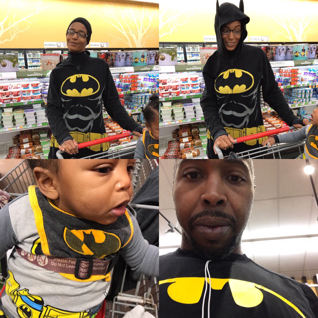 C00ltactician's tweet image. #teambatman out buying groceries. #mealplanning #createsystems