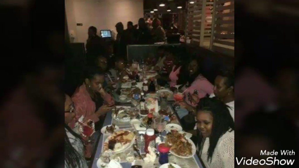 LPCircle's tweet photo. https://t.co/IwUl5Cq6tJ On Friday we celebrated the holiday season by taking the members of #YLPC out to dinner. W… https://t.co/vt3pMEjD8x