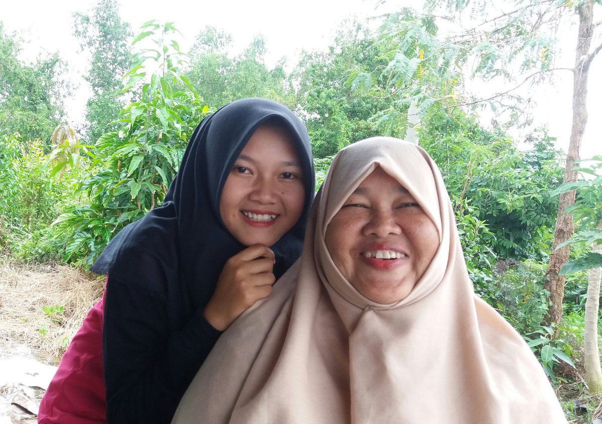 wakacipuy__'s tweet image. There are some things that can't be bought with money. Lv u mom ❤ @LOOP_ID #ILOOPMOM #MothersDay #LOOPID