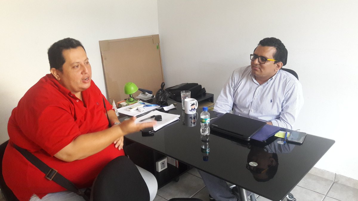 CeibaEice's tweet photo. #CEIBAOFICIAL
En esta temporada navideña apoyamos al 100% al comercio de la ciudad, para el año 2017 seguiremos trabajando de la mano. https://t.co/juOcO5UT0a