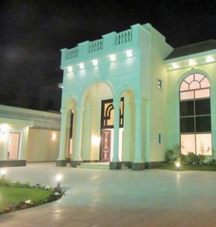 aqarrowaah1's tweet photo. #للبيع_قصر_جديد
#بحطين منطقة قصور
 #قبو #مسبح  #مصعد
شارع 36م - 7اجنحة نوم
#المساحـــــة : 1,300م
السعربـ 9،500،000 ريال

0534799887 https://t.co/9f610WJlwJ