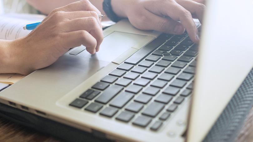 PCMag's tweet image. The Best Laptops of 2016: pcmag.com/article2/0,281…